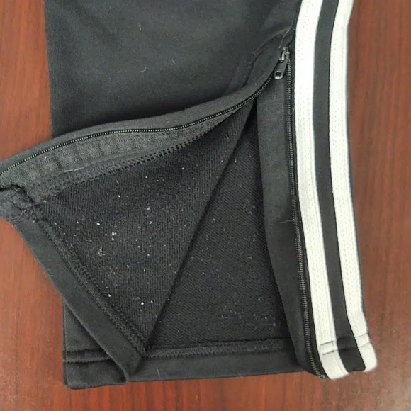 Preloved Adidas Kids Black Pants with White Stripes Size M 10/12 - Picture 3 of 4